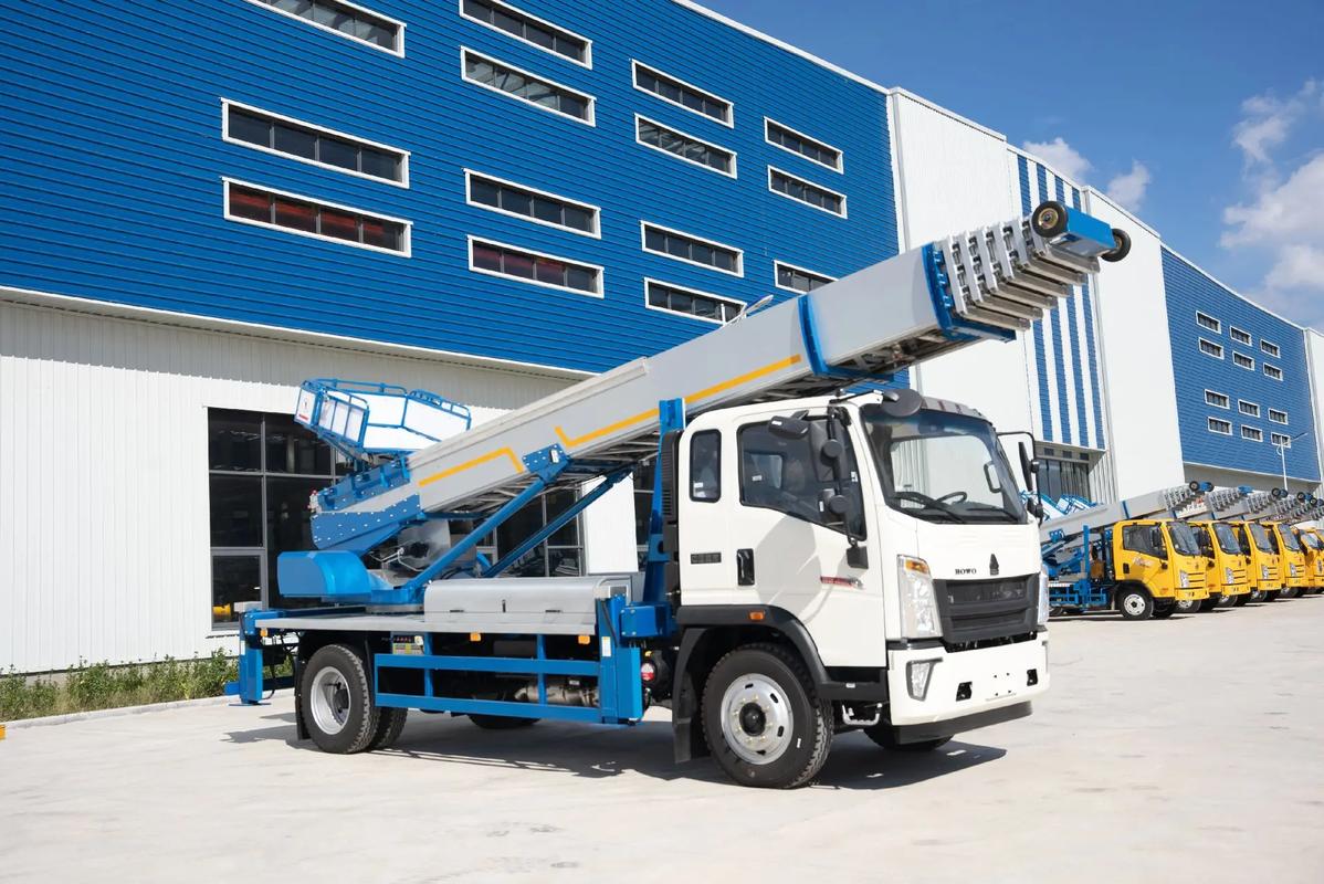 获嘉出租云梯车高空作业车 建筑垃圾搬运